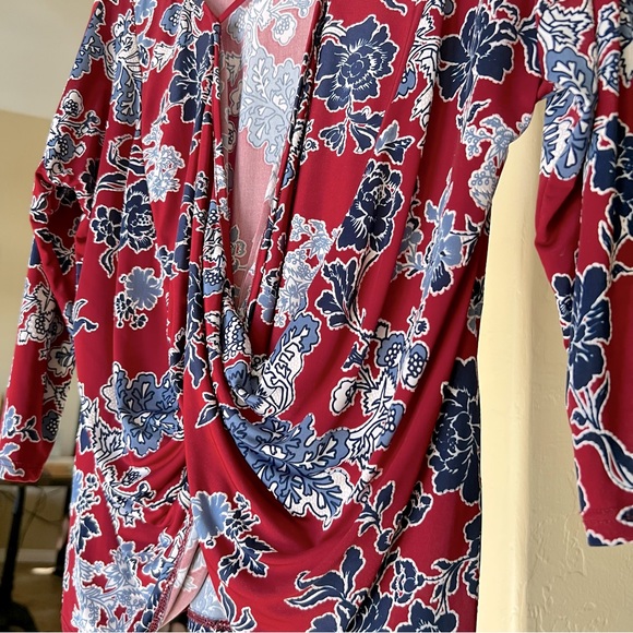 Espresso women’s long sleeve open back floral print blouse/top. Red/ blue. Sz M - Picture 7 of 16